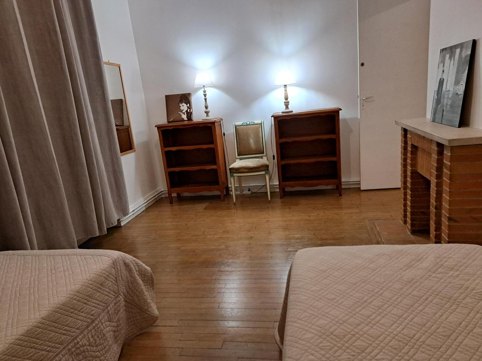 Charmant Appartement Au Pied Du Chateau ジアン 部屋 写真
